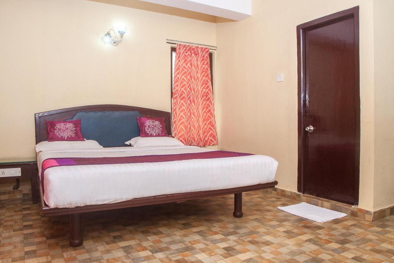 Oyo 12357 Hotel Nilgiris Inn Ooty Εξωτερικό φωτογραφία